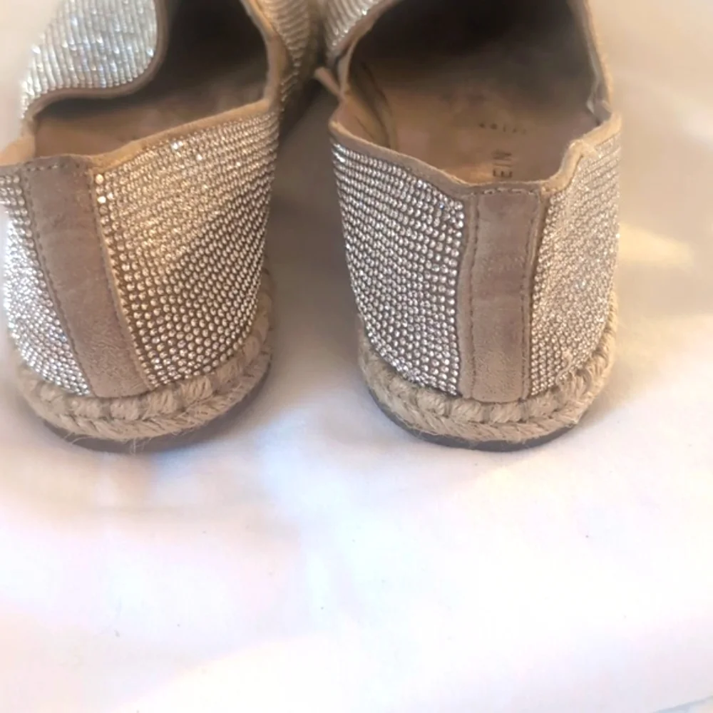 Anne Klein Women Flat Silver Slip-On Textile Elastic Glitter Size 8M